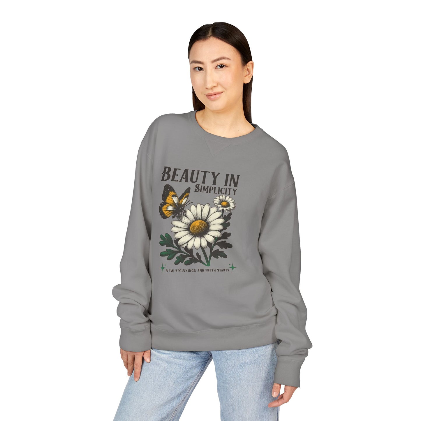 🌼🦋 Daisy & Butterfly “Beauty in Simplicity” Crewneck Sweatshirt 🦋🌼